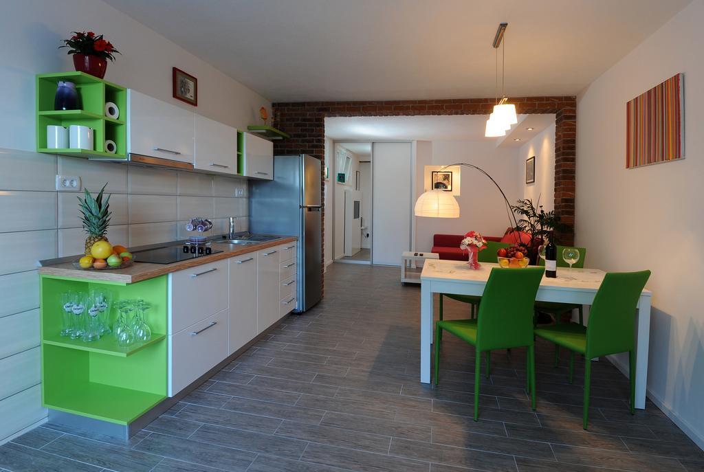 Apartment Outlet Split Zimmer foto